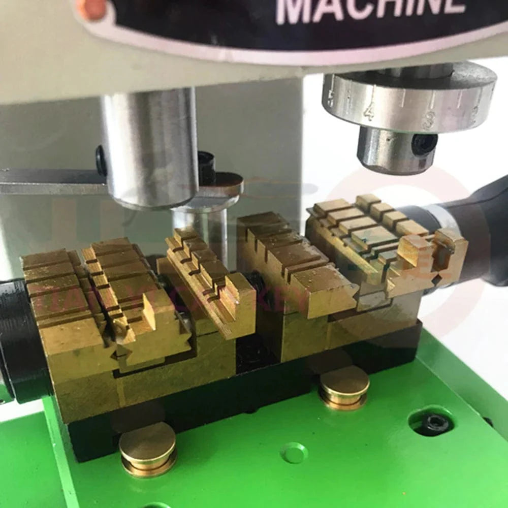 Machine à Clé - Découpe Précise et Rapide